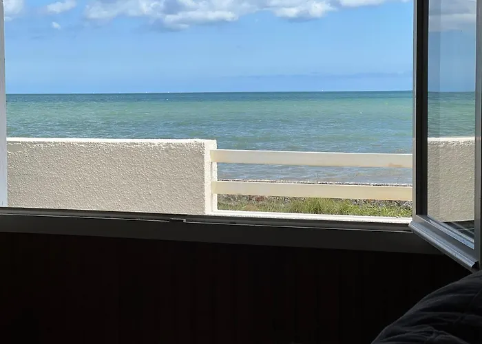 Maison Les Pieds Dans L\'Eau