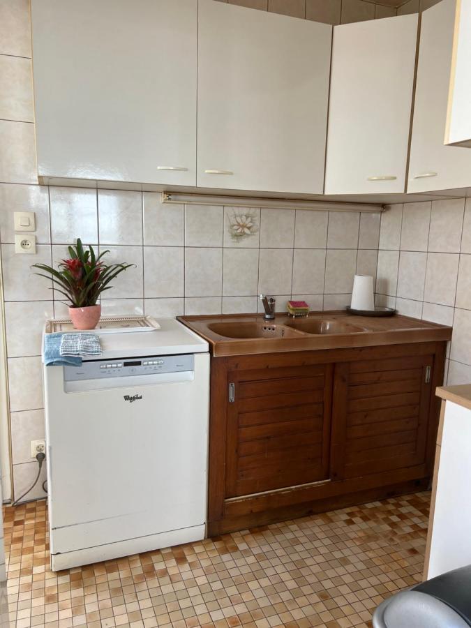 Holiday home Maison Les Pieds Dans L'eau Quineville